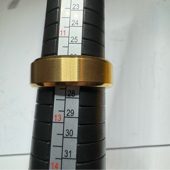 NWT Tungsten 8mm 18K Matte Band - Picture 14 of 16